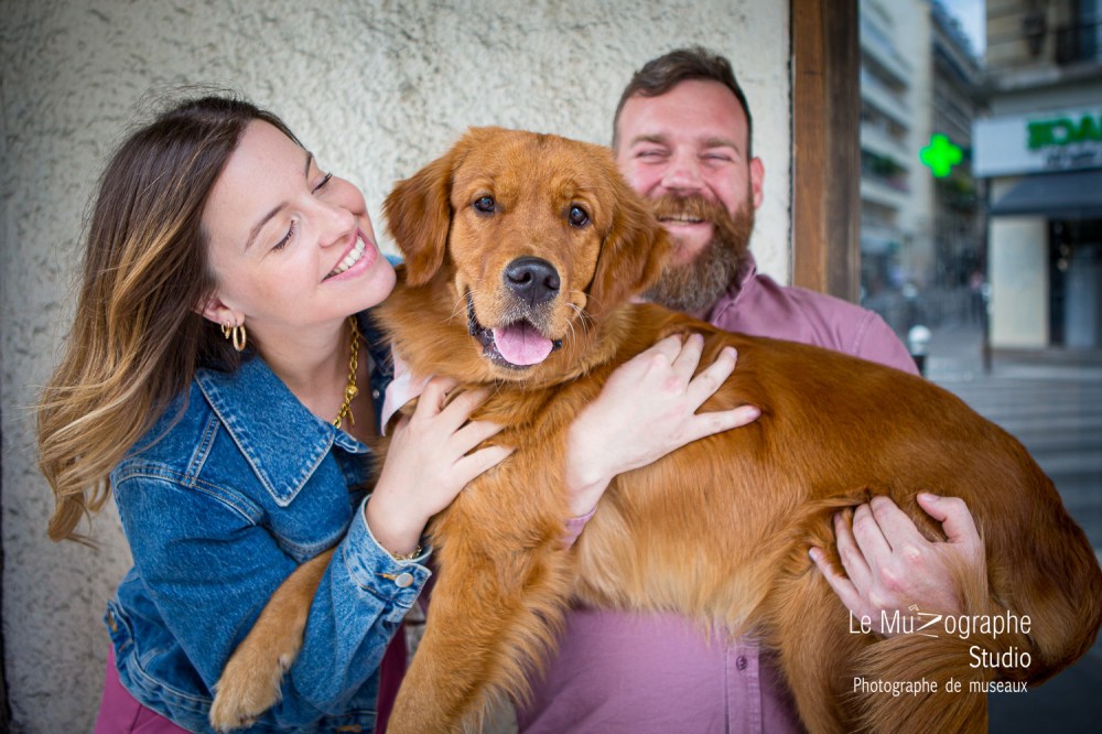 Séance photo couple et chien Saint Valentin, à Paris par photographe pour chiens et chats nathalie Tiennot